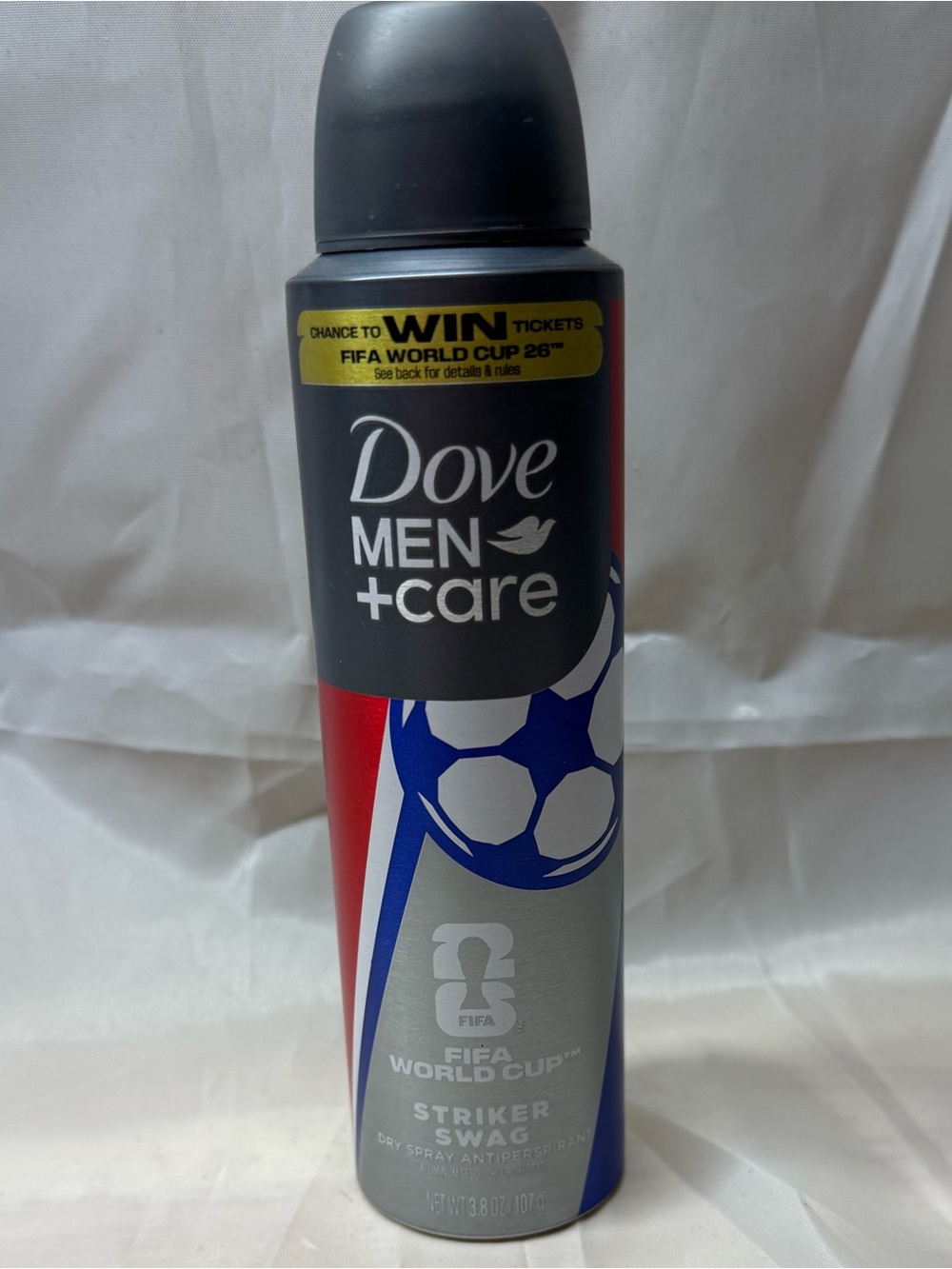 Dove Men+Care Antiperspirant Spray FIFA